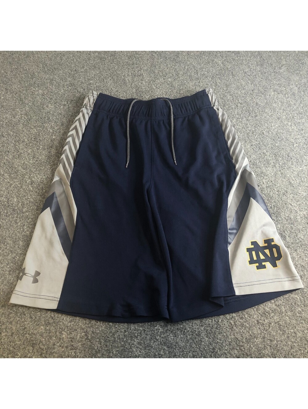 Under Armour Shorts Mens Medium Notre Dame Navy Basketball 10” Inseam Pockets